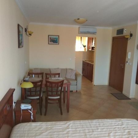 Santa Marina Holiday Village,211-40,411-42,411-43 索佐波尔 外观 照片